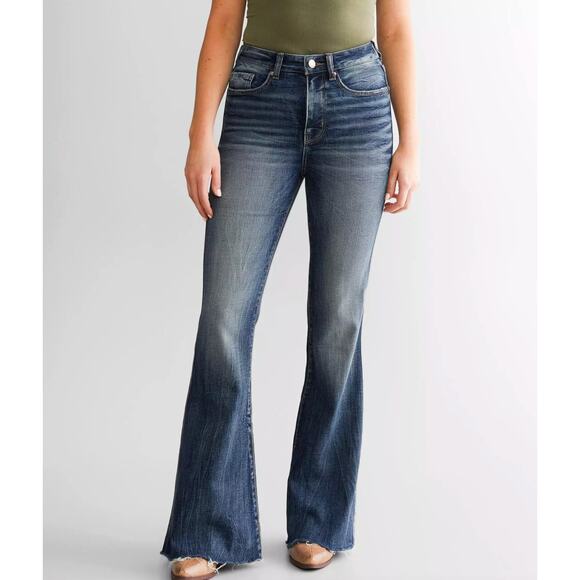BKE Billie Jeans Women's Size 29 Slim Fit High Rise Super Flare Stretch Boho - Picture 1 of 13